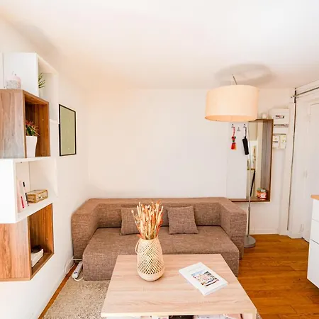Bright Studio Close To Bastille